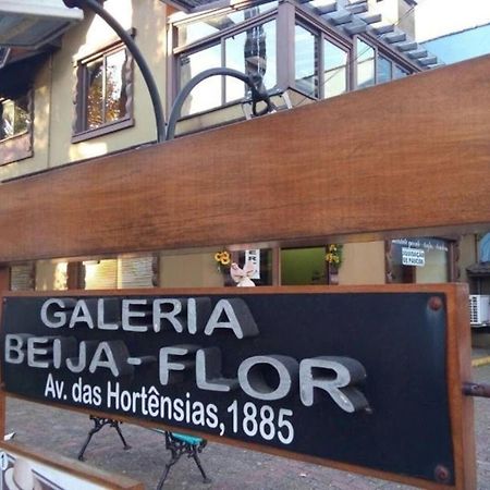 Апартаменты Locar-In Gramado - Loft A 50 M Da Rua Coberta. Экстерьер фото