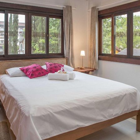 Апартаменты Locar-In Gramado - Loft A 50 M Da Rua Coberta. Экстерьер фото